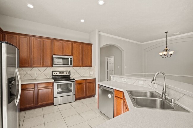 Building Photo - 24607 Lake Path Cir