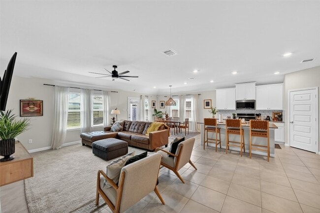 Building Photo - 10109 Waterwall Ln