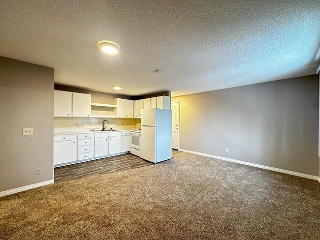 Interior Photo - Eagle's Landing