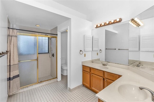 Building Photo - 5831 Plumtree Ct