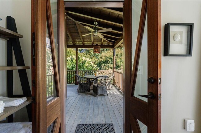 Building Photo - 1015 Loliver Ln