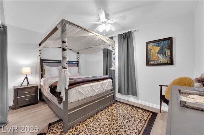 Building Photo - A Must See!! 5 bedroom 3.5 Bathroom home i...