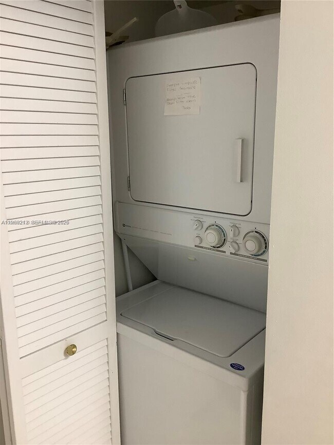 Building Photo - 5100 N Ocean Blvd