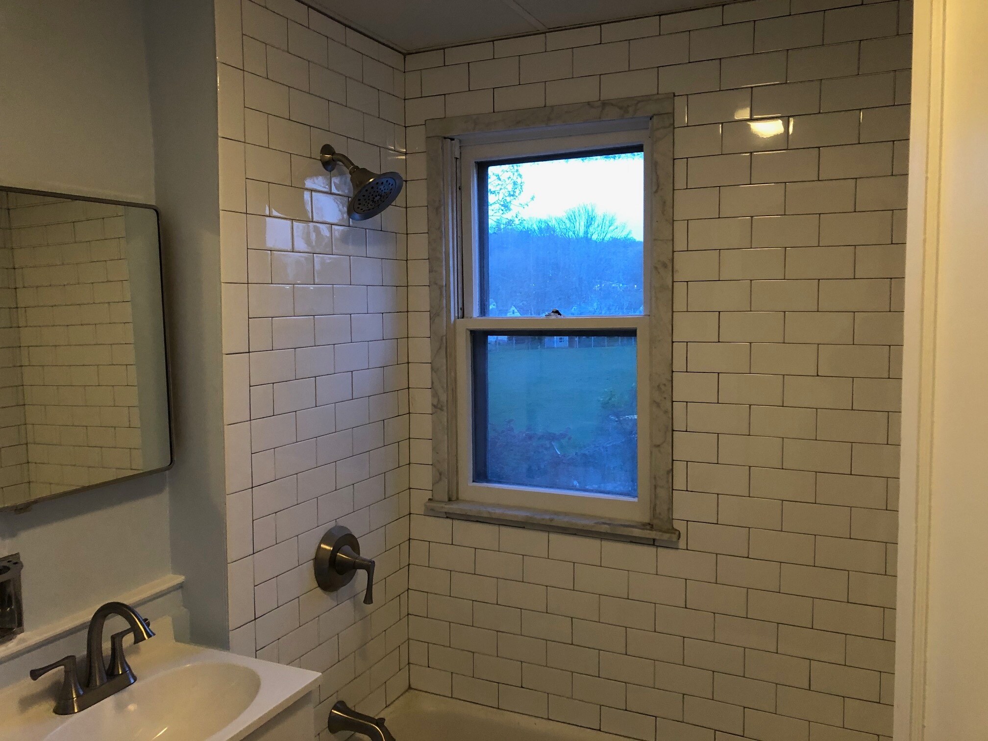 Full bath - second floor - 326 Winthrop St