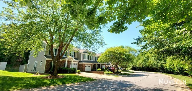 Building Photo - 5932 Hollow Wood Ct