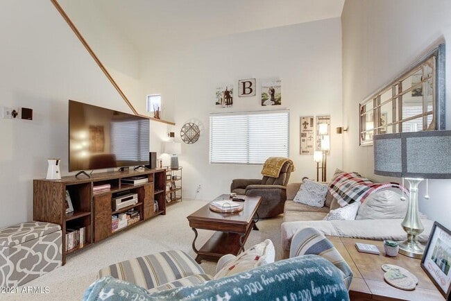 Building Photo - 8074 W Beck Ln