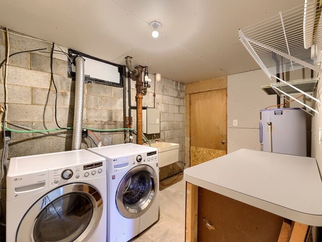 Building Photo - 3 Bedroom Single Family Home in Camp Hill