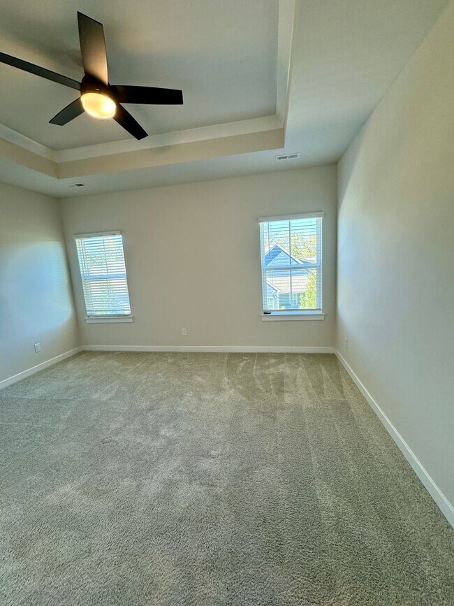 Building Photo - Beautiful, 3BR/3BA, Ranch with Bonus Room in Harrisburg