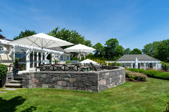 Building Photo - 3 Barclay Sq