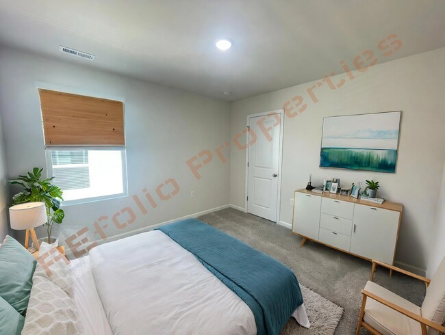 Building Photo - 127 Tourmaline Hl Dr