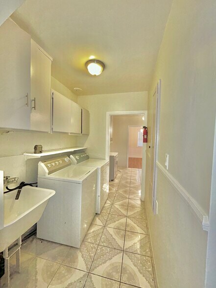 Laundry Room and sink - 2725 W 81st St