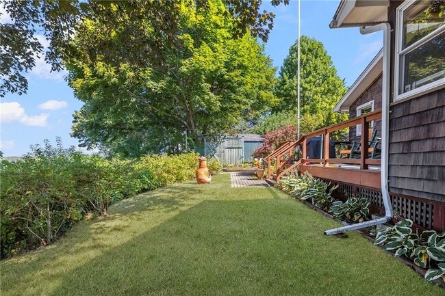 Building Photo - 14 Betty Hill Rd