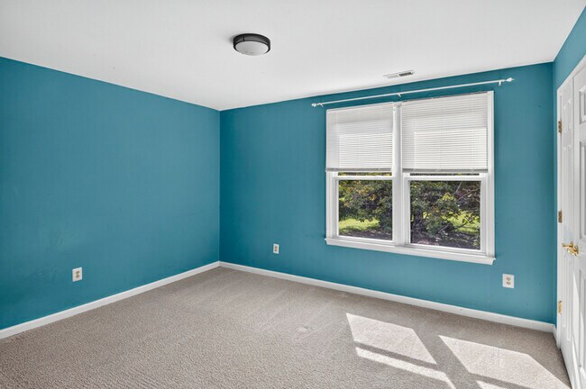 Building Photo - 4512 Rutherford Way