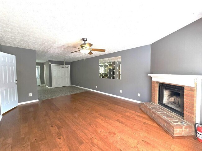 Building Photo - 117 Davis Mill Ct