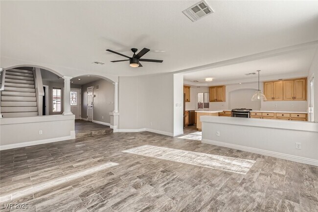Building Photo - 6615 Melodic Ct