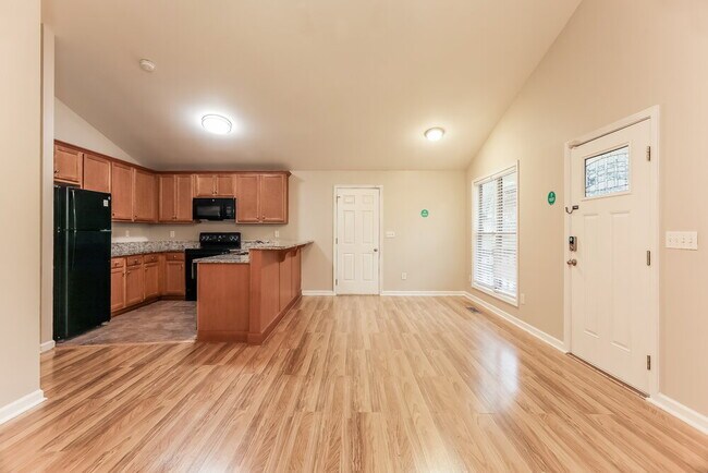 Building Photo - 110 Spring Glade Cir