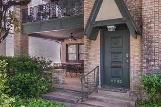 Building Photo - 5902 Velasco Ave
