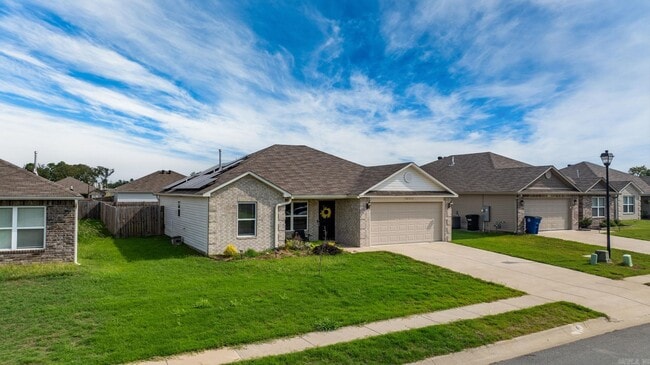 Building Photo - 10313 Brandi Kay Dr