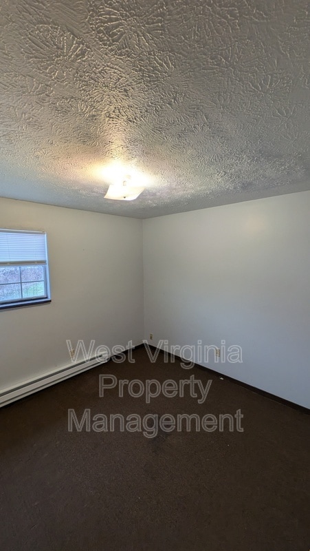 Building Photo - 11 Lair of II