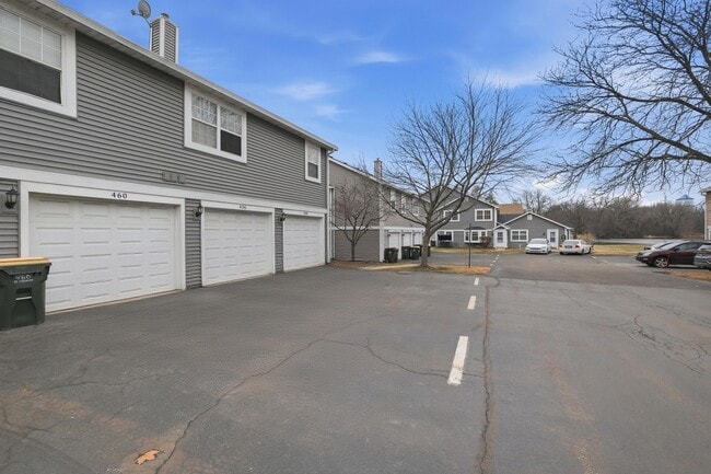 Building Photo - 460 N Lake Shore Dr