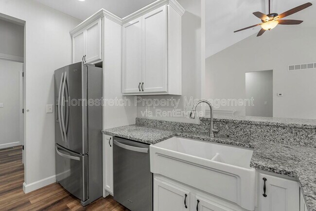 Building Photo - 31873 Tea Olive Dr