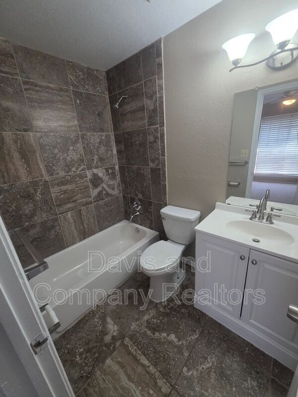Building Photo - 3316 Caldera Blvd