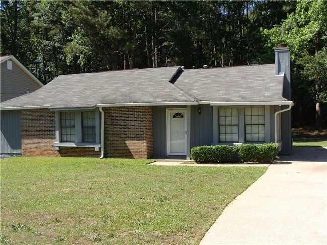 Building Photo - 2331 Newgate Dr
