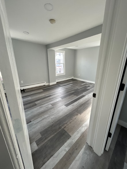 Building Photo - 115 Grant Ave