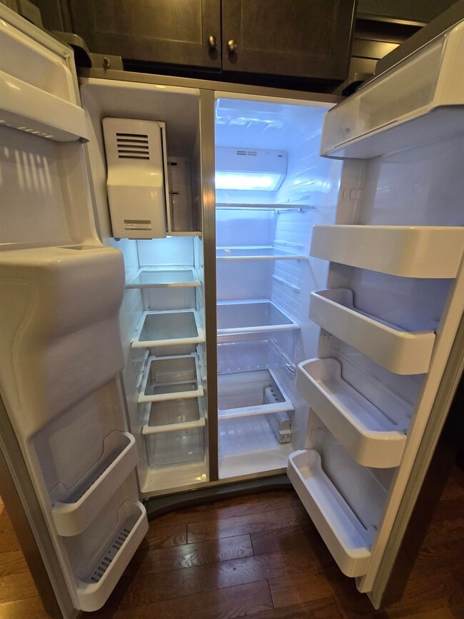 Building Photo - 1-3 Riesling Terrace