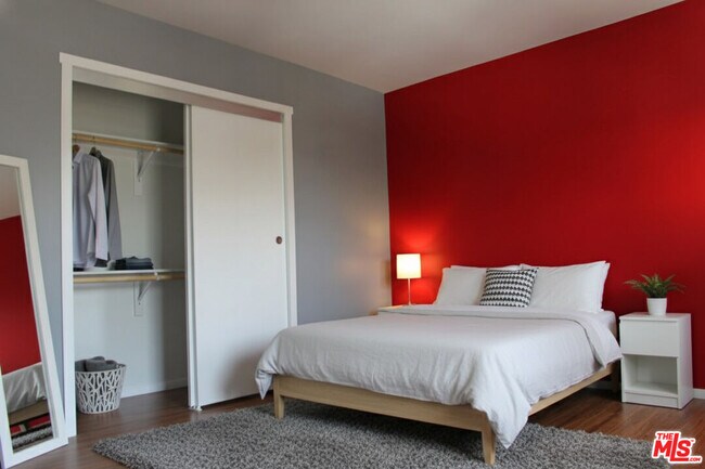 Building Photo - 2711 Orchard Ave.