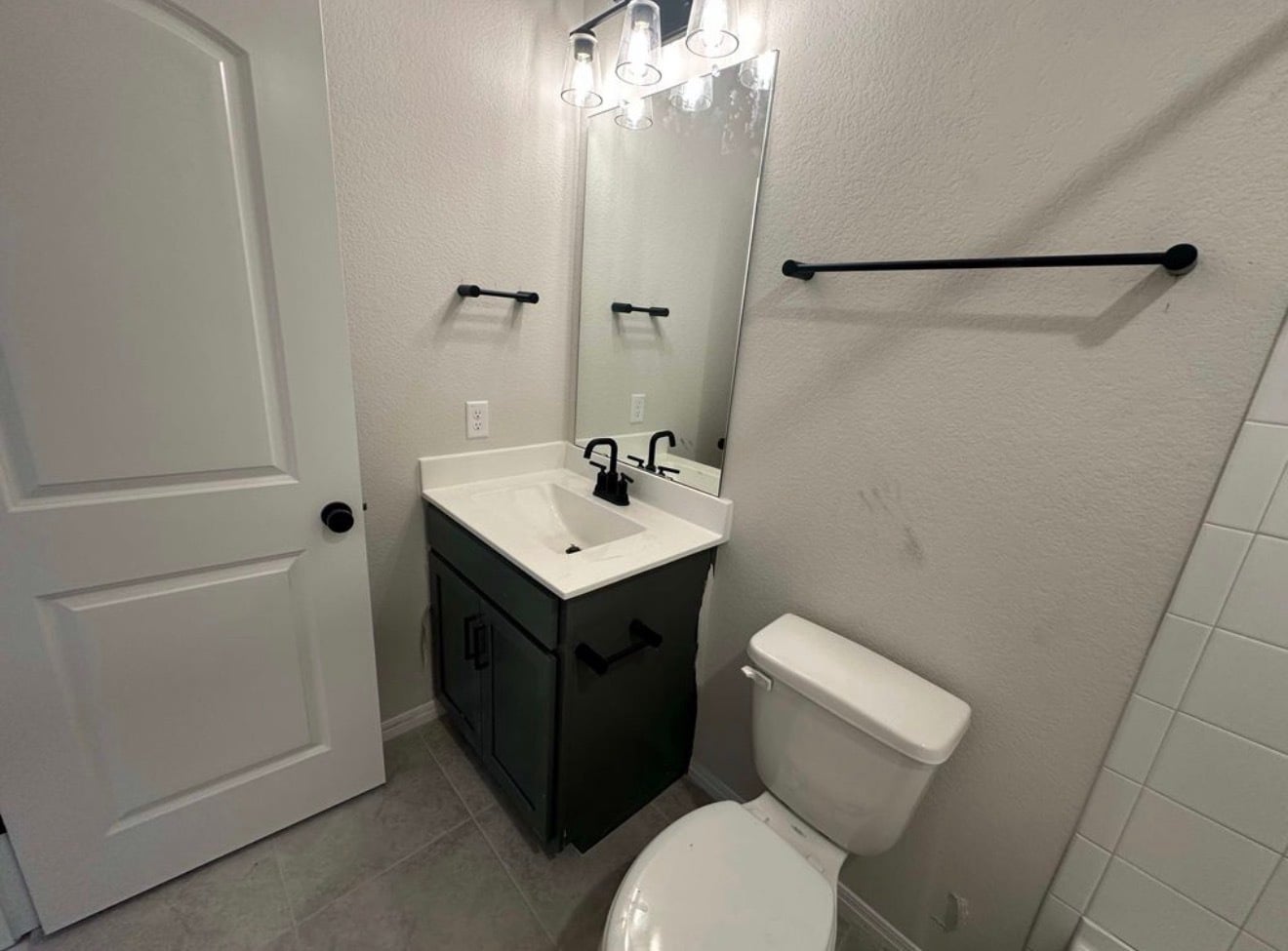 bedroom 4 attached bathroom - 1020 Sienna Bear Rd