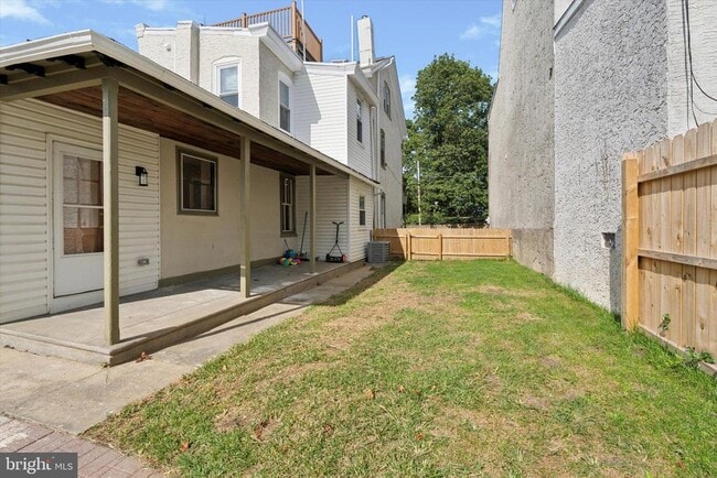 Building Photo - 4432 Dexter St