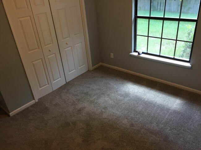 Building Photo - 12376 Richards Glen Ct