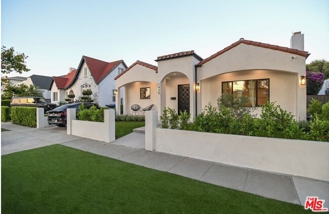 Building Photo - 1430 Stearns Dr