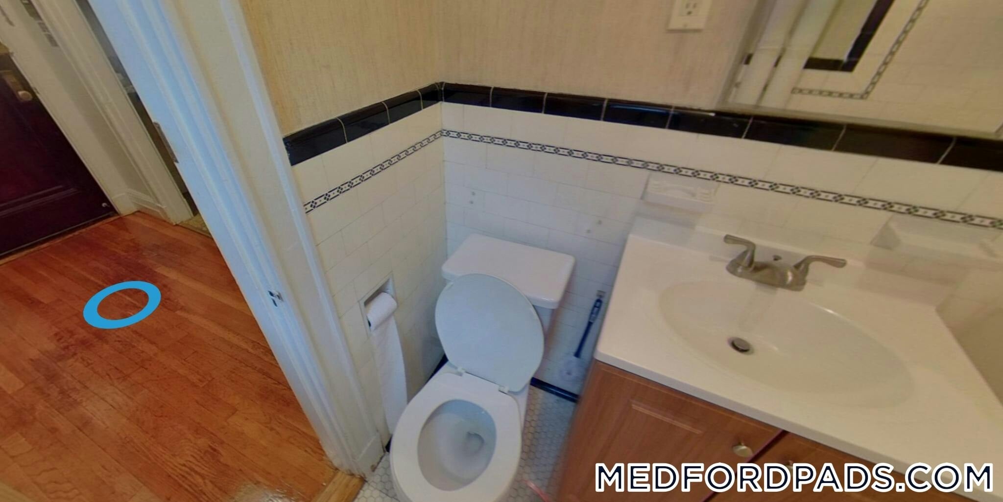 Building Photo - 53 Fellsway W