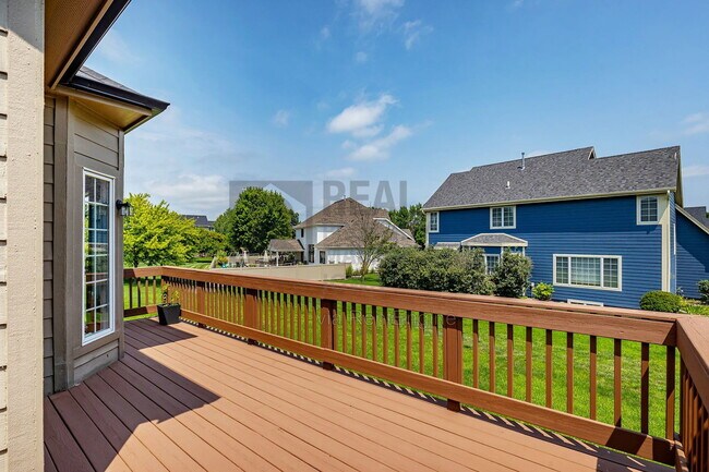 Building Photo - 2305 NE Hanover Ct