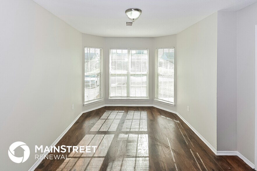 Building Photo - 10256 Palmer Dr