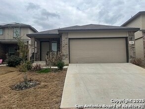 Building Photo - 324 Middle Grn Lp