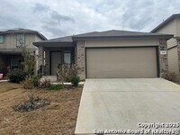 Building Photo - 324 Middle Grn Lp