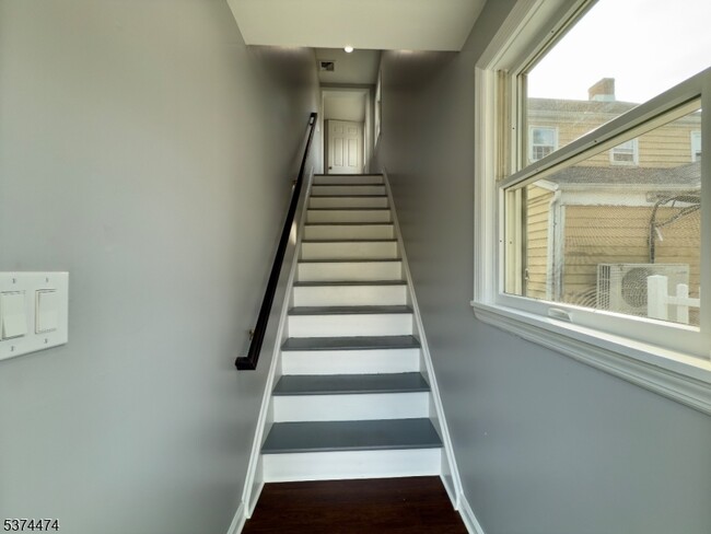 Building Photo - 274 US-202