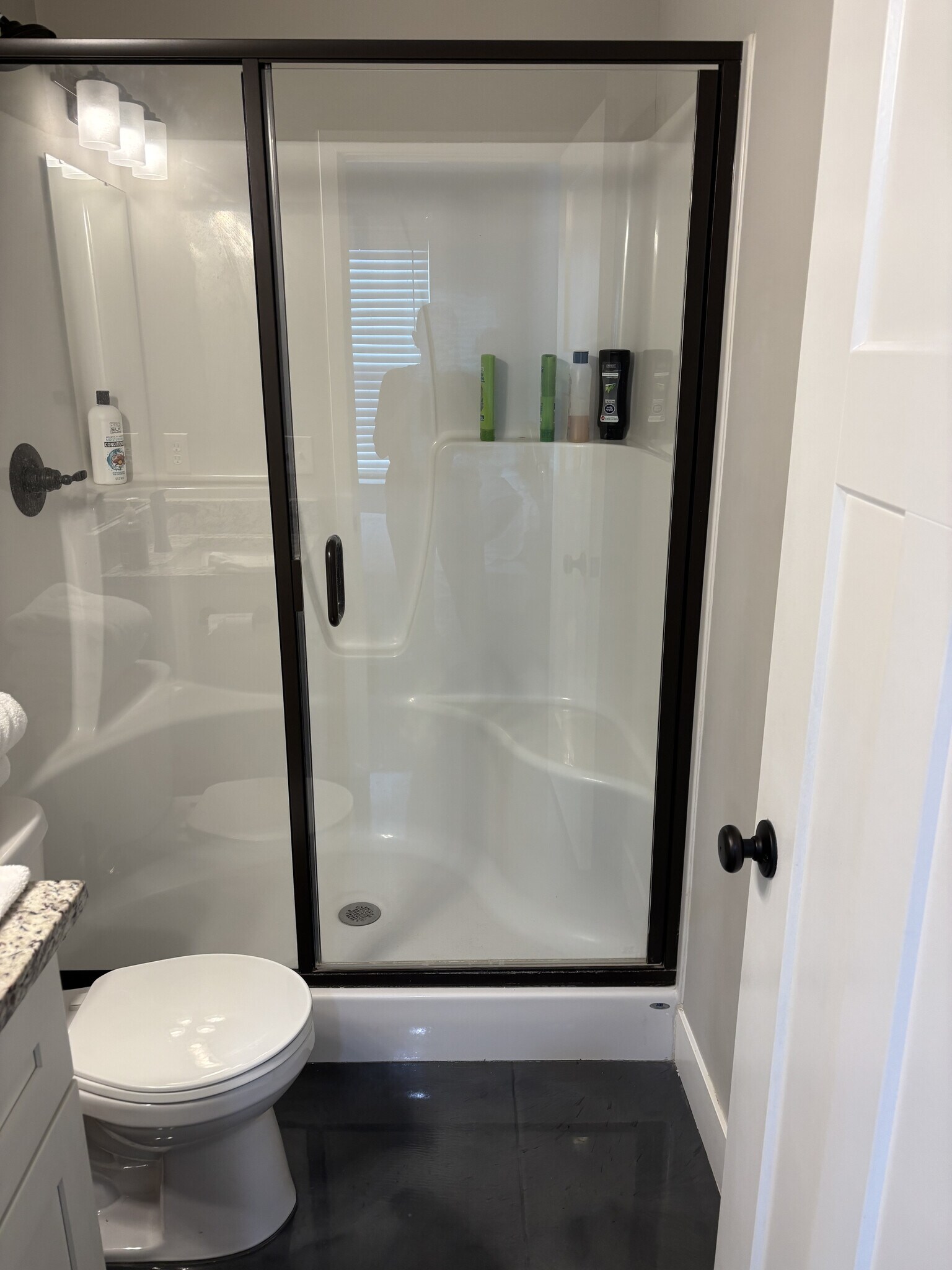 Building Photo - 223 Main St