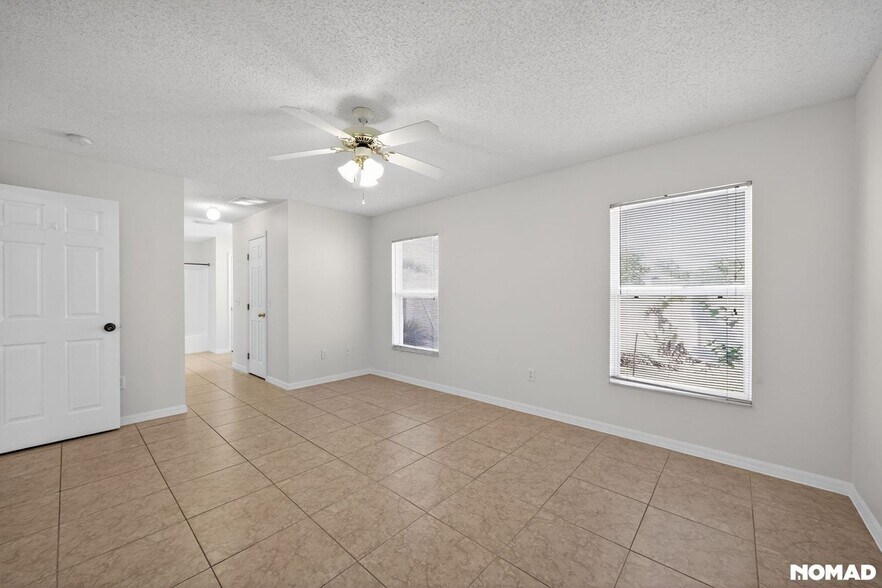 Building Photo - 1281 SW San Esteban Ave