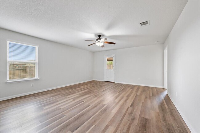 Building Photo - 221 Koontz Lp