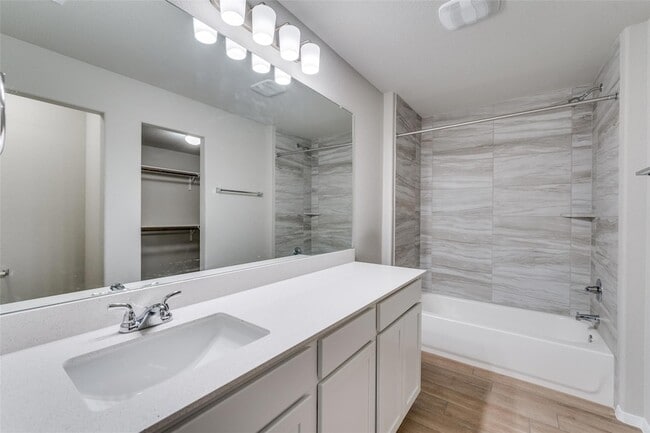 Building Photo - 68 Bent Trl Ln