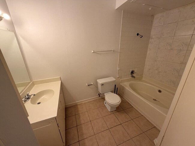 Building Photo - 7901 Cambridge St