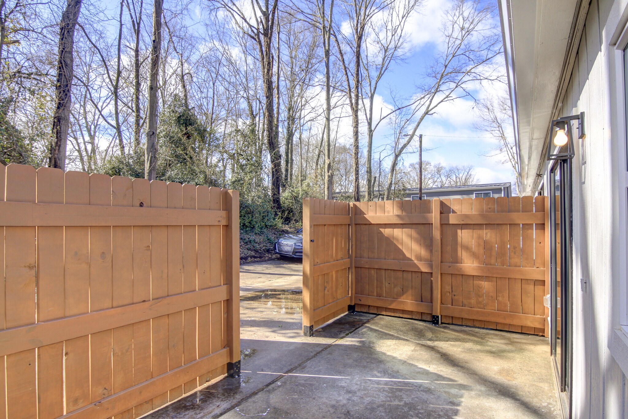 Building Photo - 48 Clark St