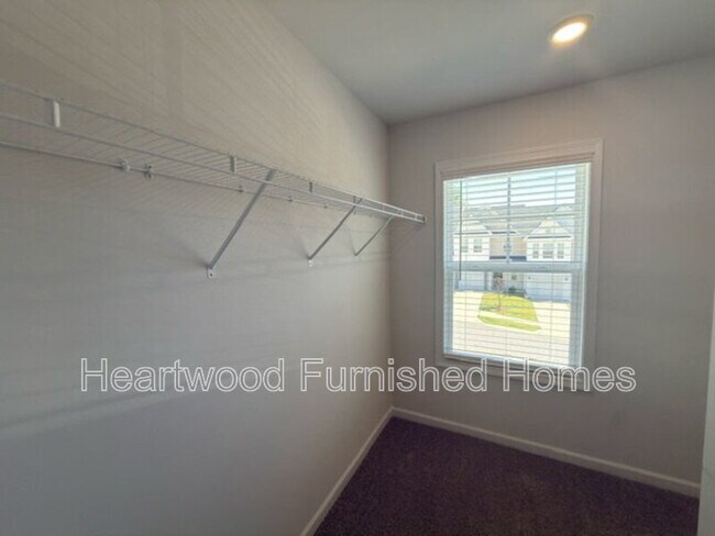 Building Photo - 121 Bartlett Dr
