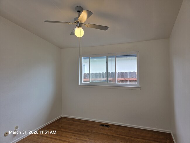 Building Photo - 951 Duchow Way