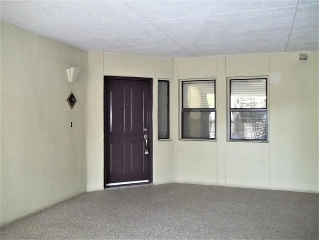 Building Photo - 5104 N 32nd St