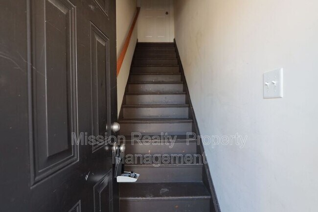 Building Photo - 1402 Bainbridge St